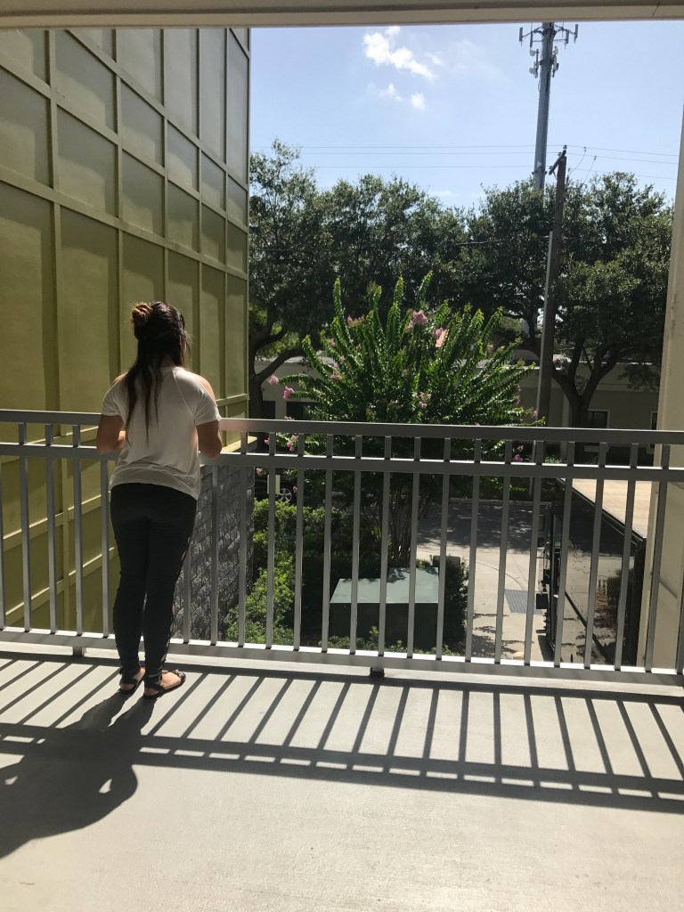 Look at me, staring off into the distance, dreaming of an open life of freedom...