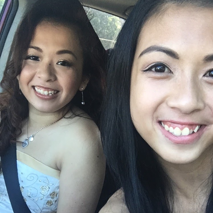 Sometimes, the simple things are nice. That applies to my jewelry, but I could not stay away from the glitter eyeliner.